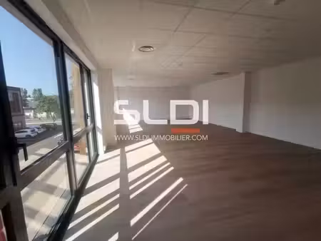 location local d’activités saint quentin fallavier 38070 298m²