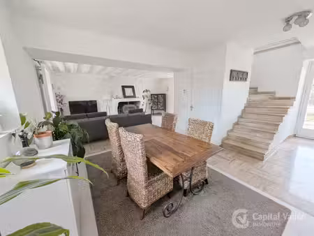 meulière rénovée  120 m2  4 chambres  jardin arboré de 727 m