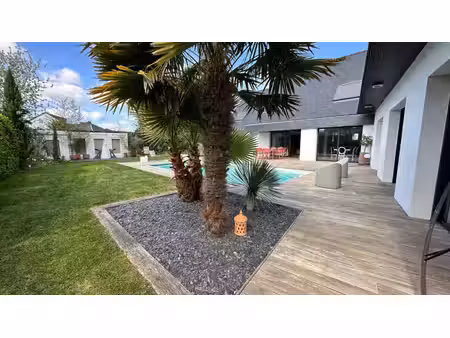 maison d'architecte entièrement rénovée - quartier kercado - trussac