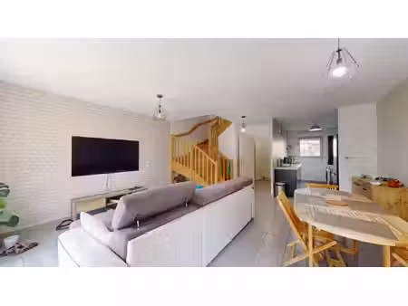 location maison 3 pièces 79m² longvic 21600