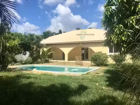 location villa 4 pièces 123 m² à saint paul (97460)  2 225 €
