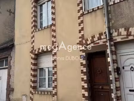 maison de ville trois chambres