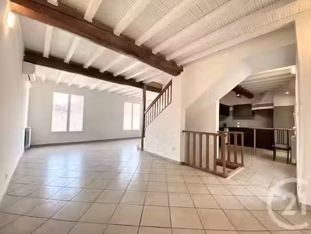 location maison 5 pièces 120.37 m² à arles (13200)  950 €