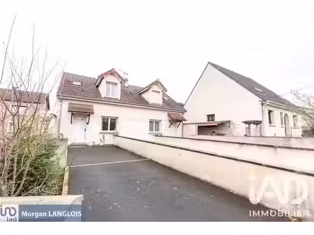 location meublée maison 3 pièces 68 m² à viry-chatillon (91170)  1 255 €