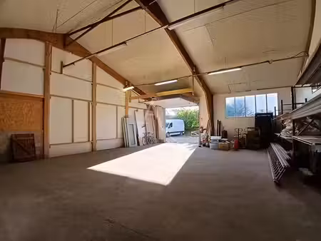 location locaux professionnels 2 pièces 200 m² à brissac-quincé (49320)  795 €