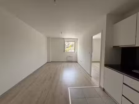 location appartement 2 pièces 43m²