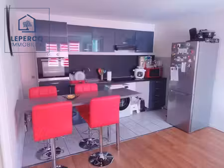 peroy les gombries appartement f3 de 52 m2