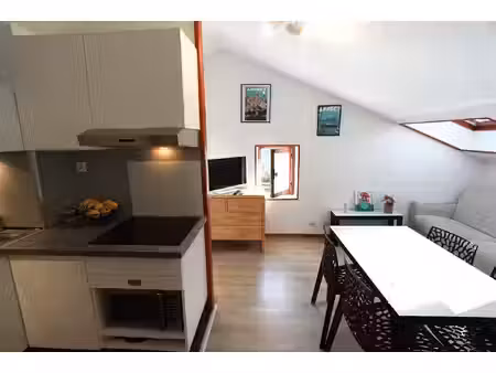 exclusivité - t3 de 48 m² au sol / 23 84 m² carrez - annecy-le-vieux - proche iut - 2 park