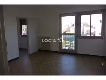 location appartement 4 pièces 73 m² à dijon (21000)