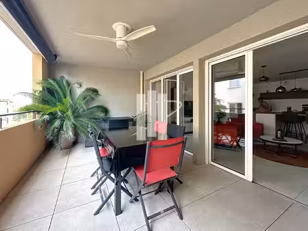 à vendre superbe 4 pièces dans le triangle d'or de saint-r