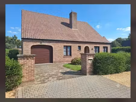 huis te koop in malle met 3 slaapkamers
