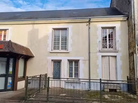 maison 146 m² + boutique - centre de mazangé - fort potentiel