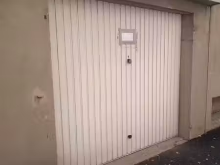local professionnel à vendre avignon 16m2 15 000€