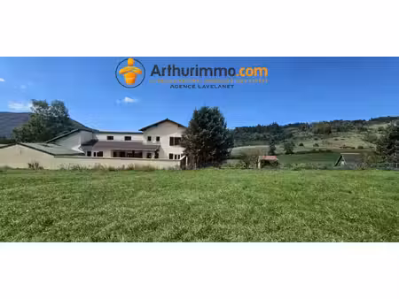 vente maison 7 pièces 210 m2 à camurac