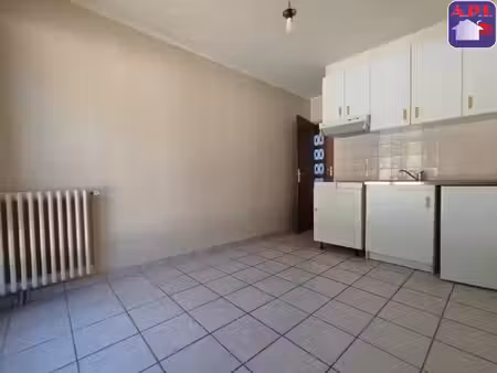 location appartement 2 pièces 27 m² à foix (09000)