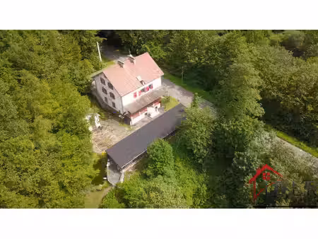 puberg propriété atypique 292 m2 2 logements 6 800 m2 de terrain un lieu à réinventer