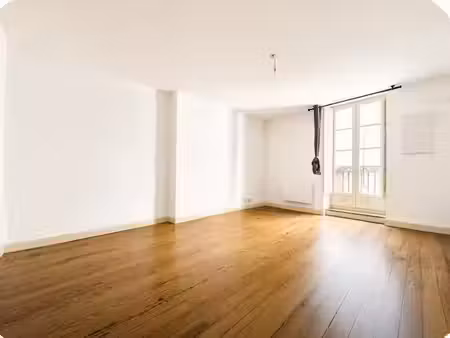 dijon - appartement 2 pièces à louer - 36m2 - 505 € cc - réf: 05775 - bourse immobilière