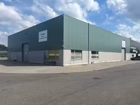 wommelgem: 1.008 m² magazijn met mezzanine en kantoor