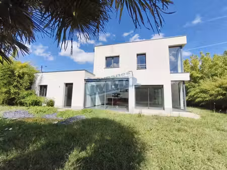 maison contemporaine de 140 m2. secteur d'aubigny-en-artois