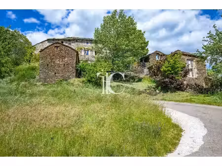 hameau d'exception sur 1.5ha de terrain