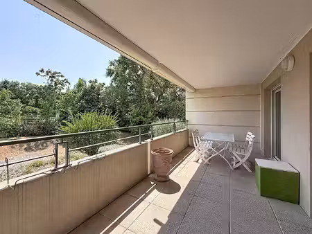 appartement villeneuve les avignon 4 pièce(s) 93 m2 avec terrasse