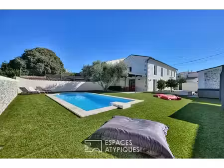 mas de ville avec piscine et spa
