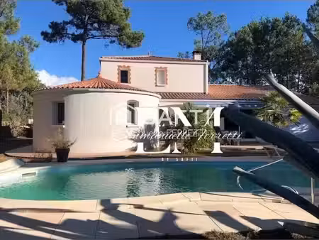 vente villa 7 pièces 160 m² à la faute-sur-mer (85460)  575 000 €