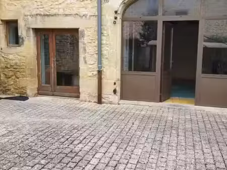 location appartement 1 pièce 48 m² à milhaud (30540)