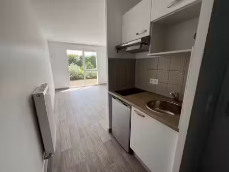 location appartement 1 pièce 22m² franqueville st pierre 76520