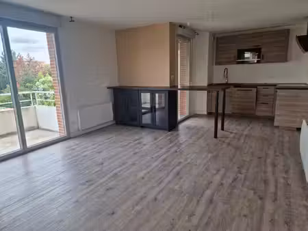 appartement t3 61m2 secteur lalande terrasse et parking