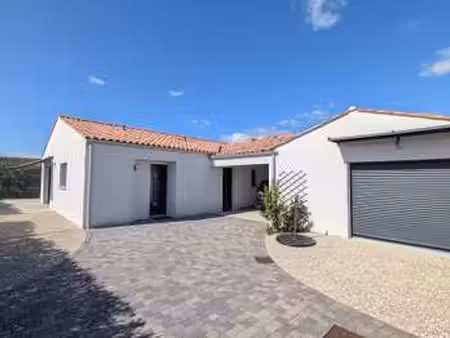 vente maison à saint-michel-en-l'herm (85580) : à vendre / 144m² saint-michel-en-l'herm