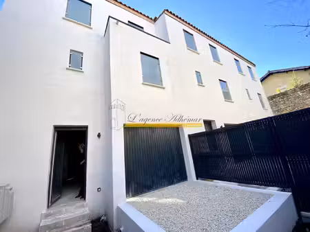 nîmes - maison de ville contemporaine  à louer. 3 pièces - 2