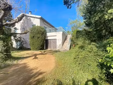 maison de 6 pièces de luxe en vente à charly  auvergne-rhône-alpes