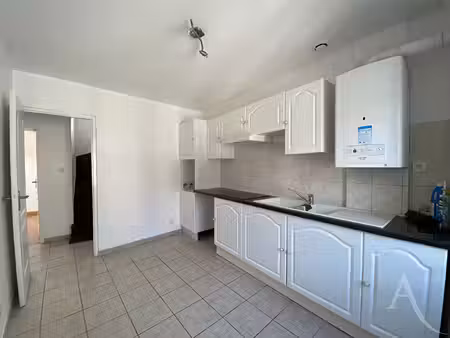 location appartement 4 pièces  78.00m²  bourges