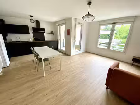 clermont-ferrand / t3 meublé - balcon et garage