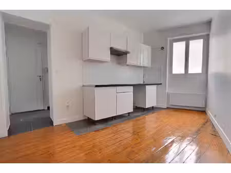 location appartement 2 pièces  31.38m²  pantin