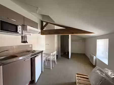 location appartement 1 pièce  11.43m²  la roche