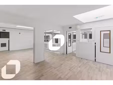 location bureaux saint cloud 92210 327m²