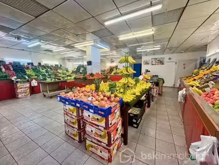 vente locaux professionnels à saint-denis (93200)  239 000 €