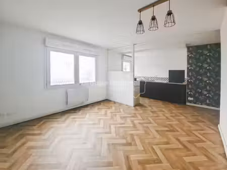 location appartement 3 pièces 51m²