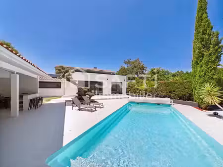 vente maison 7 pièces 260 m² saint-aubin-de-médoc (33160)