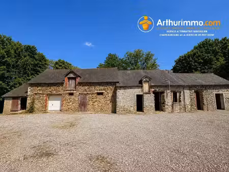 ancien corps de ferme à rénover – beau potentiel sur 1 2 hectare