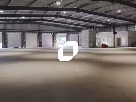 location local d’activités lormont 33310 2407m²