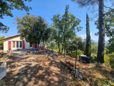 exclusivite a montmeyan !! villa indépendante de 70m2 sur une parcelle de 1700m2 environ..