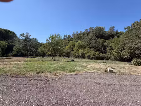 terrain viabilise de 1990 m2