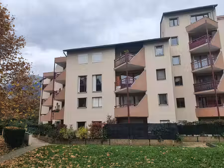 t4 79.42m² a louer grenoble