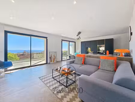 appartement standing vue mer - bandol