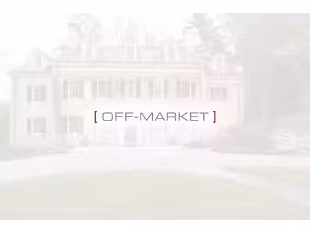 off market – propriété d'exception  littoral varois