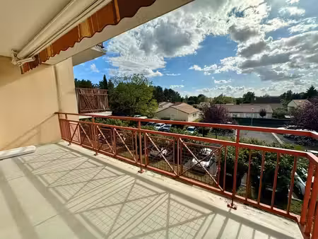 location appartement 3 pièces 66m² poitiers 86000