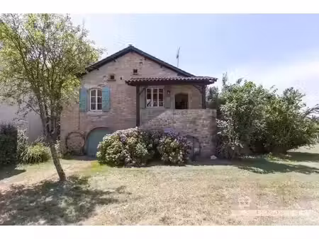 vente maison 4 pièces 125 m² à le riols (81170)  160 000 €